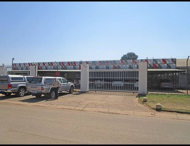 5,500M² BUILDING FOR SALE IN WALTLOO